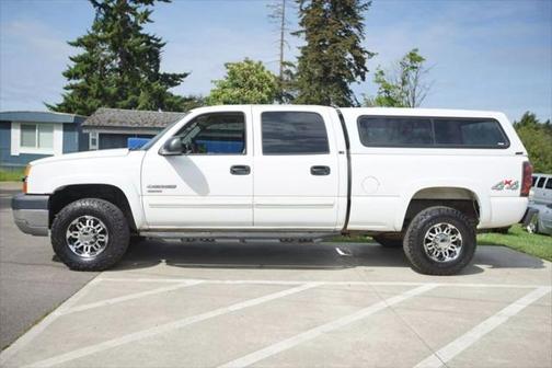 2004 Chevrolet Silverado 2500 LS H/D Crew Cab