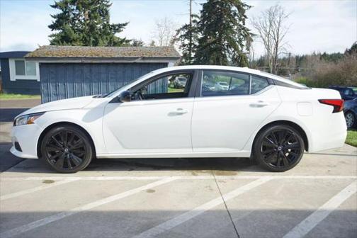 2021 Nissan Altima SR FWD