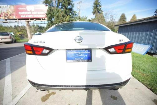 2021 Nissan Altima SR FWD