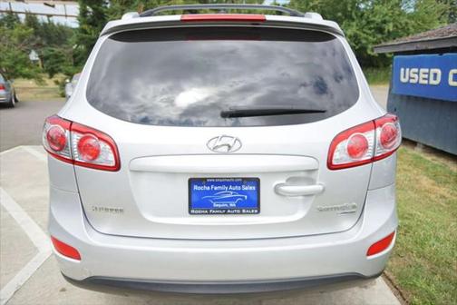 2011 Hyundai SANTA FE SE
