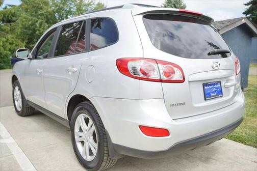2011 Hyundai SANTA FE SE