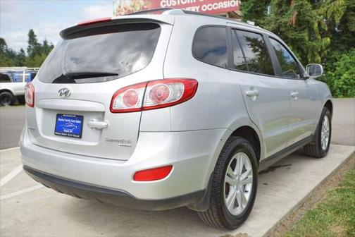 2011 Hyundai SANTA FE SE