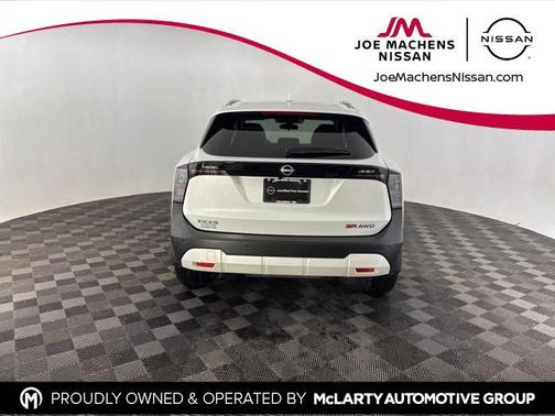 2025 Nissan Kicks SR