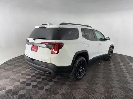 2020 GMC Acadia AT4