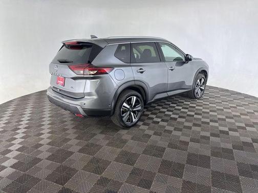 Gun Metallic 2025 Nissan Rogue SL
