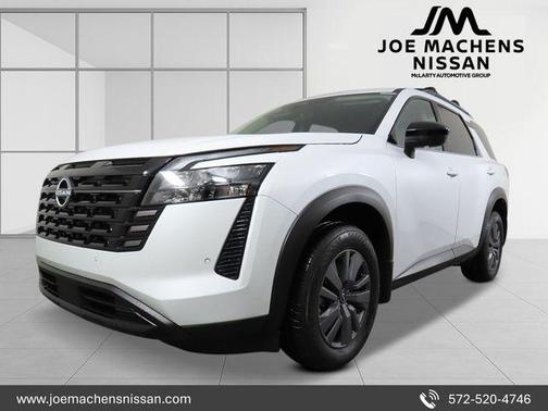Everest White Pearl Tricoat 2026 Nissan Pathfinder SV