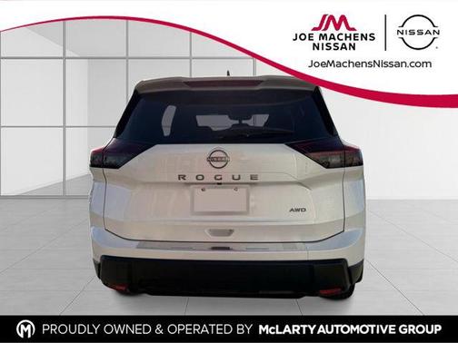 Everest White Pearl Tricoat 2026 Nissan Rogue SV