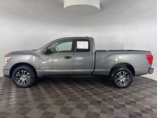 2024 Nissan Titan SV