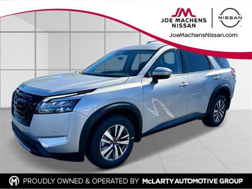 2025 Nissan Pathfinder SL