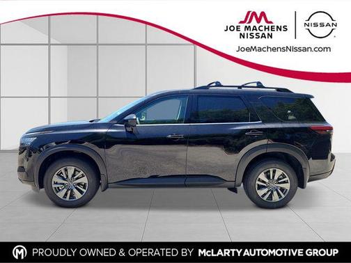 Super Black 2026 Nissan Pathfinder SV