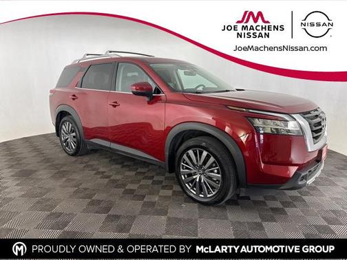 2024 Nissan Pathfinder SL