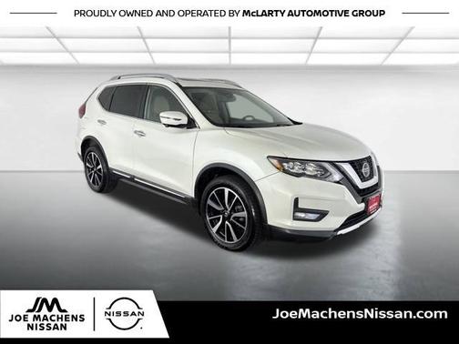 Pearl White Tricoat 2020 Nissan Rogue SL