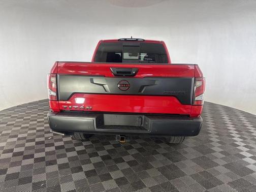 2024 Nissan Titan PRO-4X
