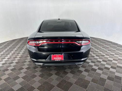 Pitch Black Clearcoat 2019 Dodge Charger SXT