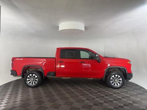2024 Chevrolet Silverado 2500 Custom