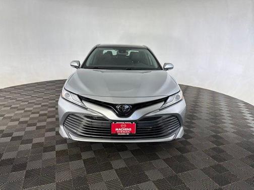 Celestial Silver Metallic 2020 Toyota Camry XLE
