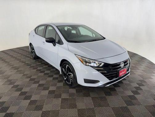 Gray Sky Pearl 2025 Nissan Versa 1.6 S