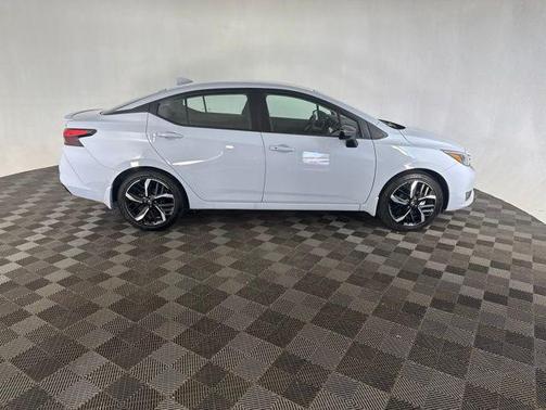 Gray Sky Pearl 2025 Nissan Versa 1.6 S
