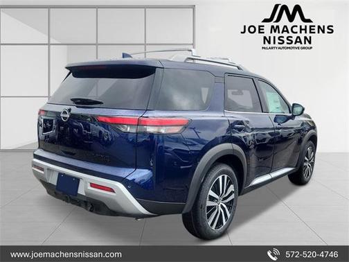 2025 Nissan Pathfinder Platinum