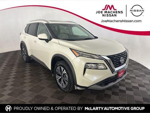 Pearl White Tricoat 2023 Nissan Rogue SV