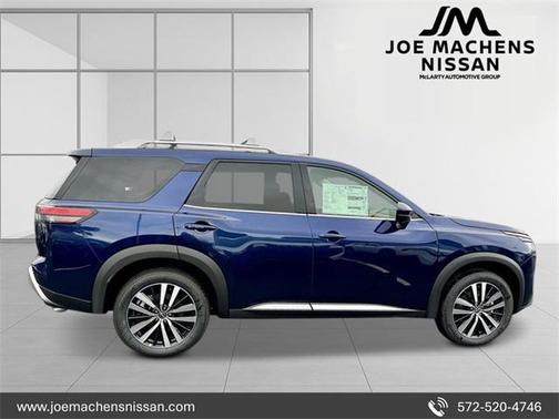2025 Nissan Pathfinder Platinum