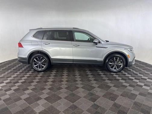 Pyrite Silver Metallic 2023 Volkswagen Tiguan 2.0T SE 4MOTION
