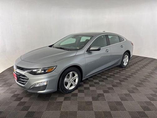 Sterling Gray Metallic 2024 Chevrolet Malibu LT