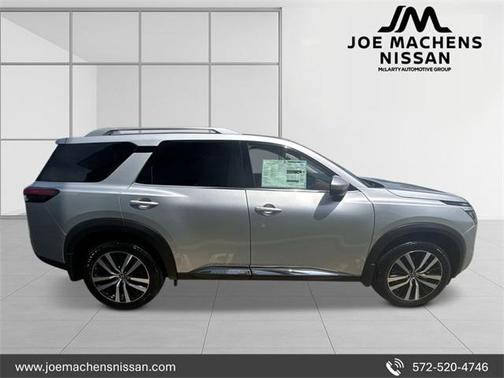 2025 Nissan Pathfinder Platinum