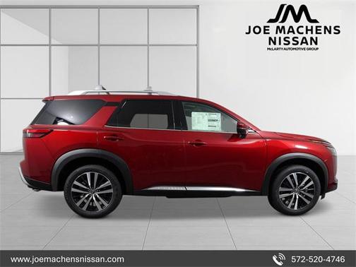 2025 Nissan Pathfinder Platinum