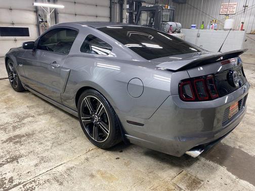 2013 Ford Mustang GT Premium
