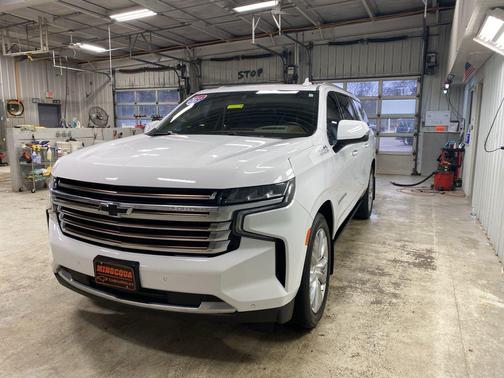 2023 Chevrolet Suburban 4WD High Country
