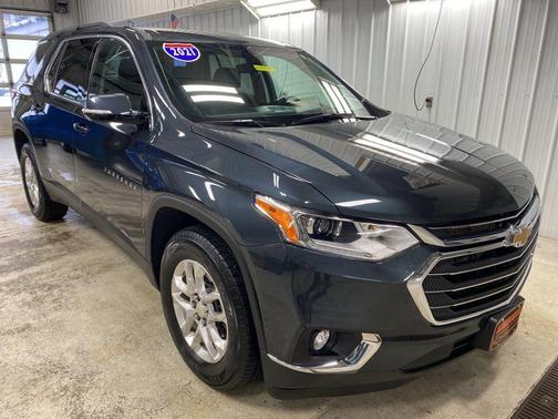 2021 Chevrolet Traverse LT Cloth
