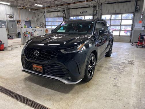 2022 Toyota Highlander XSE