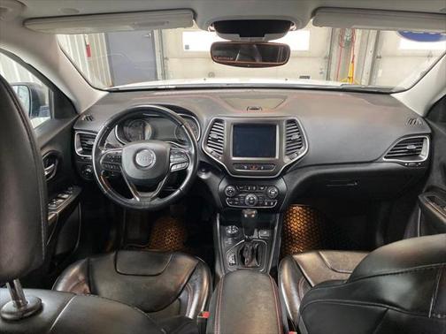 2021 Jeep Cherokee Trailhawk