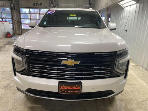 2025 Chevrolet Suburban 4WD High Country