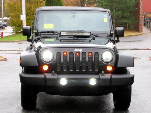 Photo 2 of 24 of 2011 Jeep Wrangler Sport