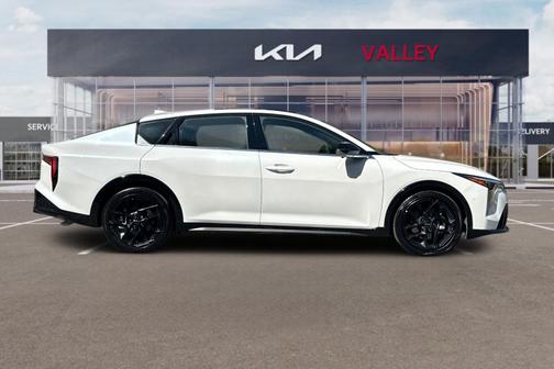 Snow White Pearl 2025 Kia K4 GT-Line Turbo