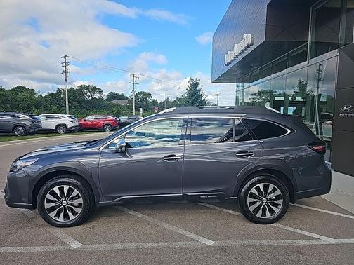 2024 Subaru Outback Touring XT