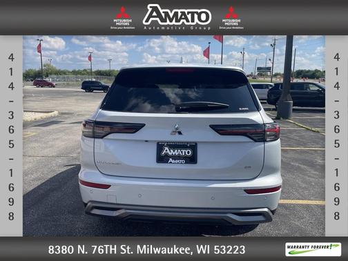 2025 Mitsubishi Outlander SE