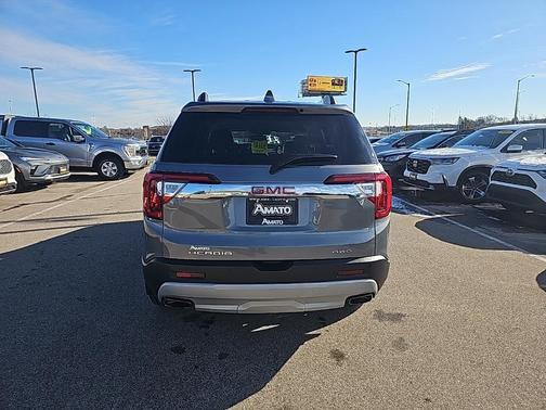 2020 GMC Acadia SLT