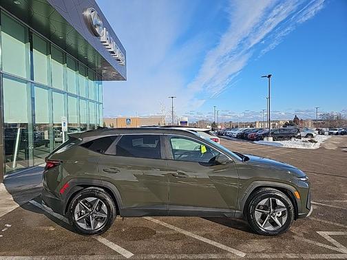 2025 Hyundai TUCSON SEL