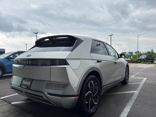 2024 Hyundai IONIQ 5 Limited