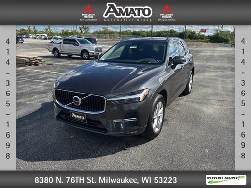2022 Volvo XC60 B5 Momentum