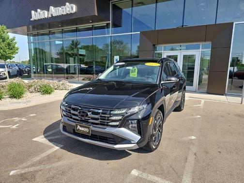 Phantom Black 2025 Hyundai TUCSON Limited