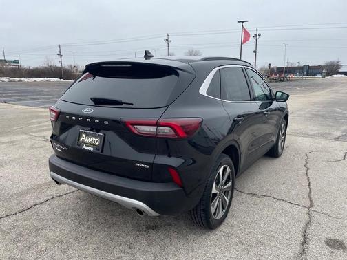 2023 Ford Escape Platinum
