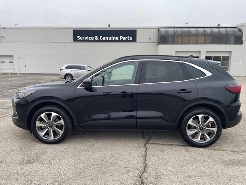 2023 Ford Escape Platinum