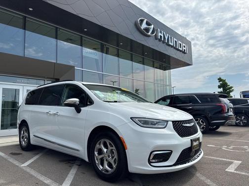 2023 Chrysler Pacifica Limited