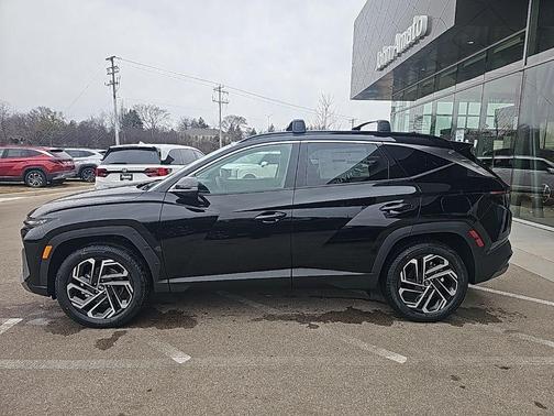 Phantom Black 2026 Hyundai TUCSON Limited