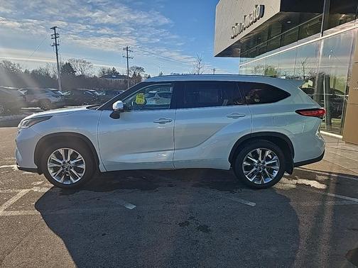 2023 Toyota Highlander Limited