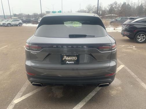 2020 Porsche Cayenne Base